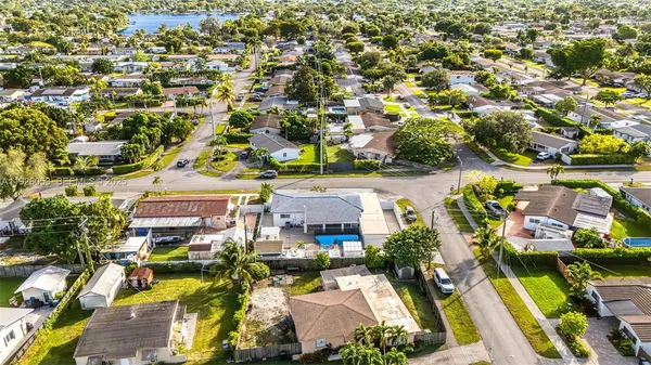 $840,000 | 9365 Southwest 44th Street, Miami, FL 33165