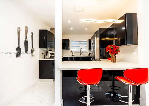 $840,000 | 9365 Southwest 44th Street, Miami, FL 33165