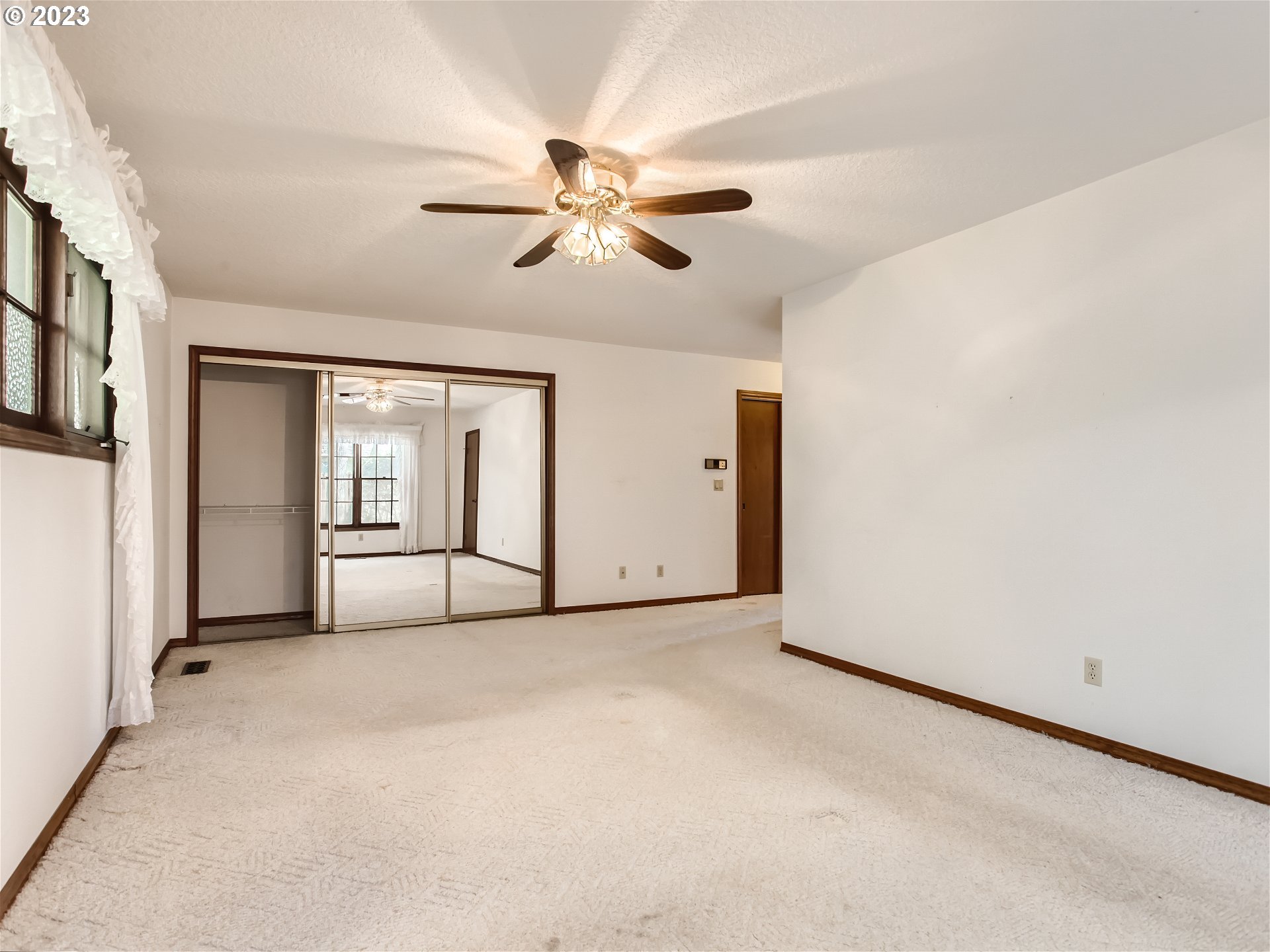 6790 Southwest Molalla Bend Road Wilsonville, OR 97070 - Photo 15 of 28 Gallery Image 15
