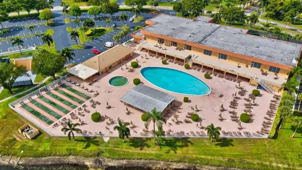 $159,900 | 15235 Lakes Of Delray Boulevard, Unit 303, Delray Beach, FL 33484