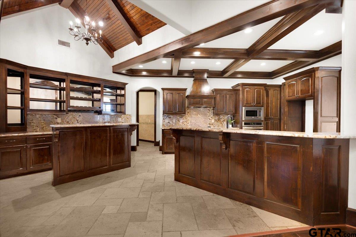 7750 Highway 110 Tyler, TX 75704 - Photo 6 of 31 a large room with a large counter space