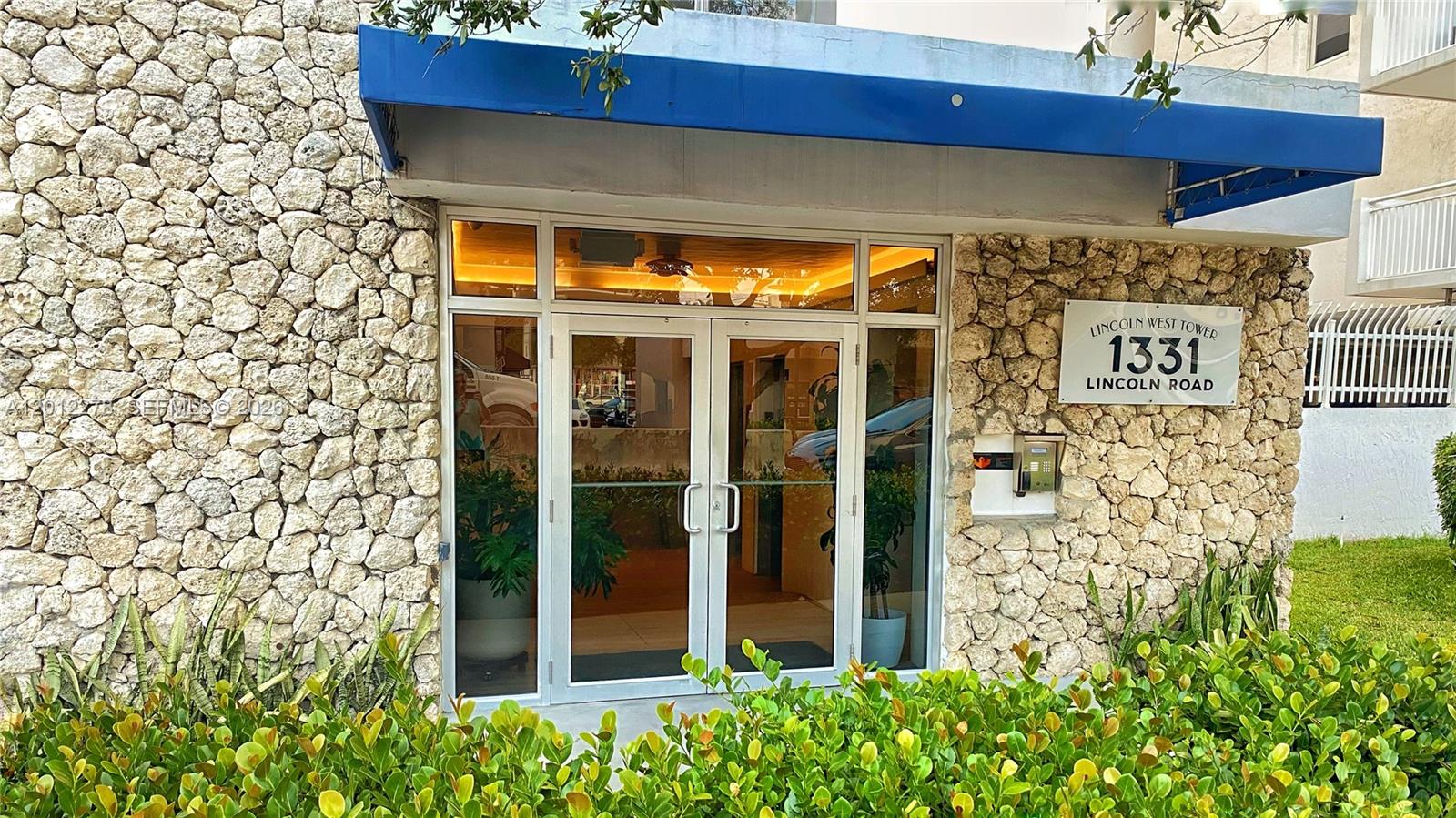 1331 Lincoln Road, Unit 702 Miami Beach, FL 33139 - Photo 23 of 30