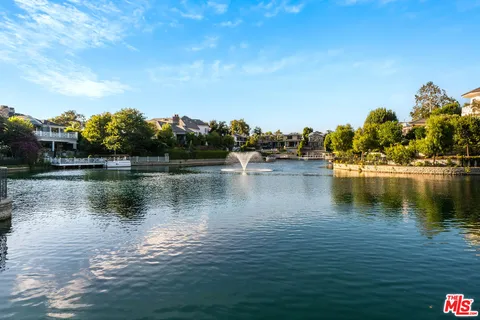 $8,500,000 | 10061 Valley Spring Lane, Toluca Lake, CA 91602