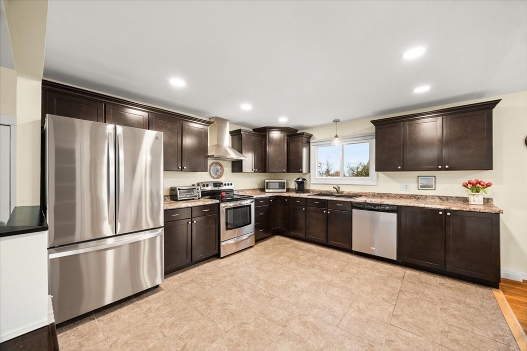 3 O Connell Road Tiverton, RI 02878 - Photo 15 of 34