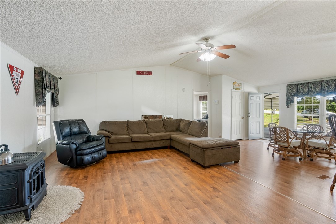 714 South Friendship Road Seneca, SC 29678 - Photo 12 of 36 Gallery Image 12