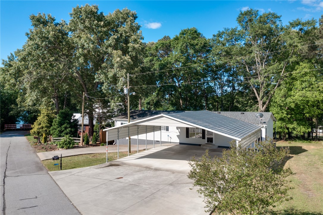 714 South Friendship Road Seneca, SC 29678 - Photo 33 of 36 Gallery Image 33