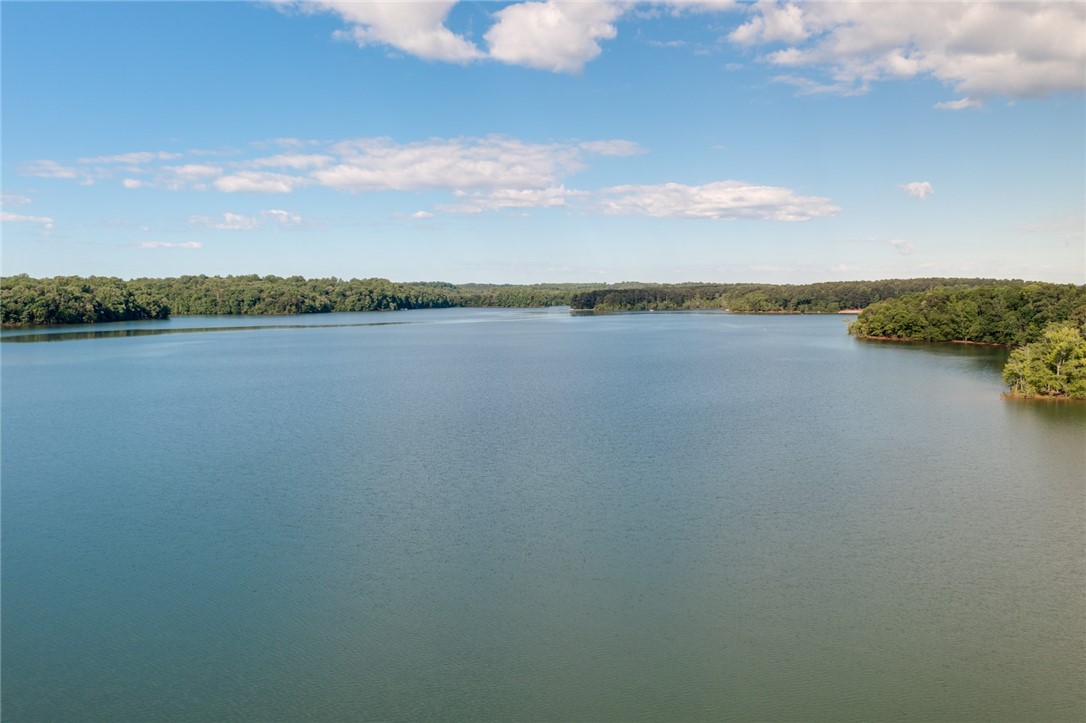 714 South Friendship Road Seneca, SC 29678 - Photo 9 of 36 Gallery Image 9