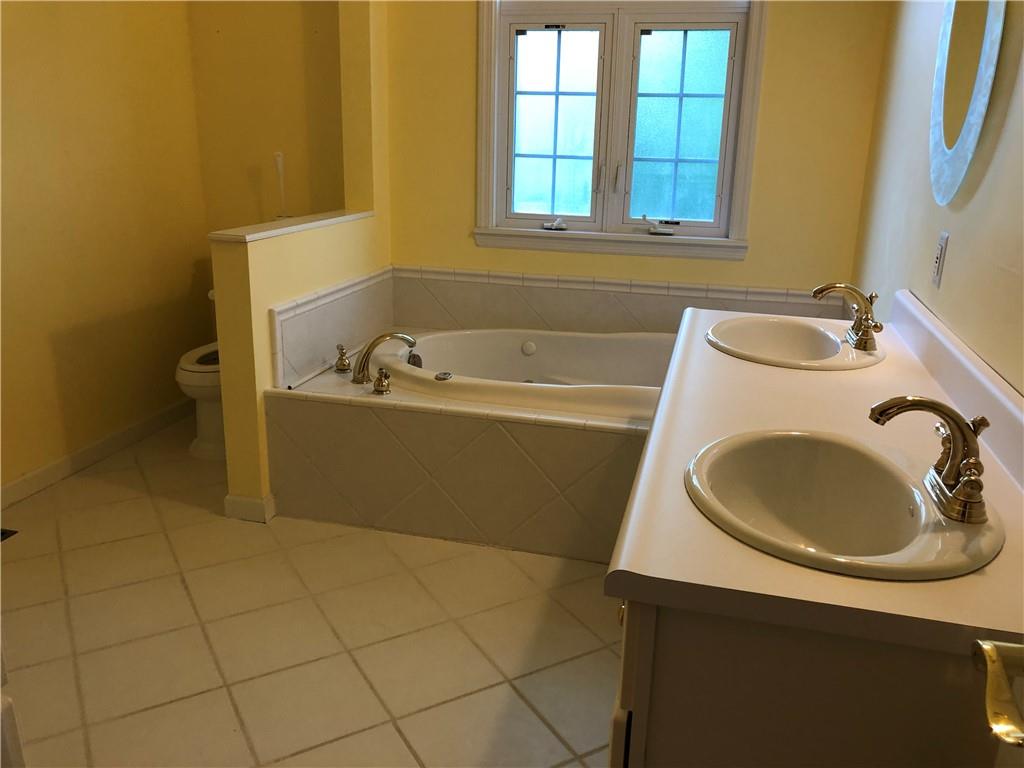 576 Thompson Run Road Pittsburgh, PA 15237 - Photo 13 of 15 Gallery Image 13