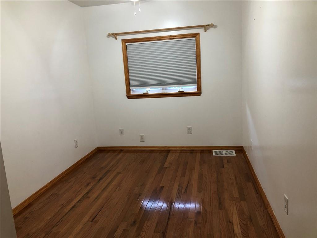 576 Thompson Run Road Pittsburgh, PA 15237 - Photo 6 of 15 Gallery Image 6