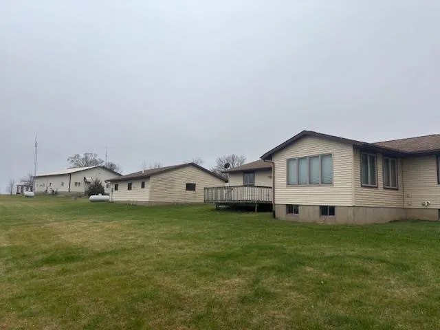 $395,000 | 5520 County Road U, Potosi, WI 53820