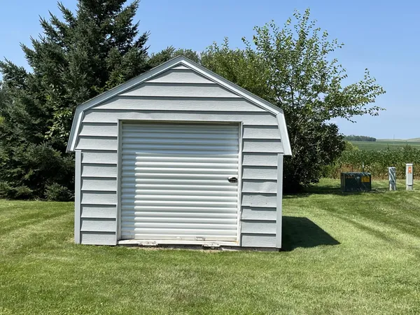 $290,000 | 720 Plum Avenue, Windom, MN 56101