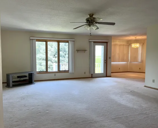 $290,000 | 720 Plum Avenue, Windom, MN 56101