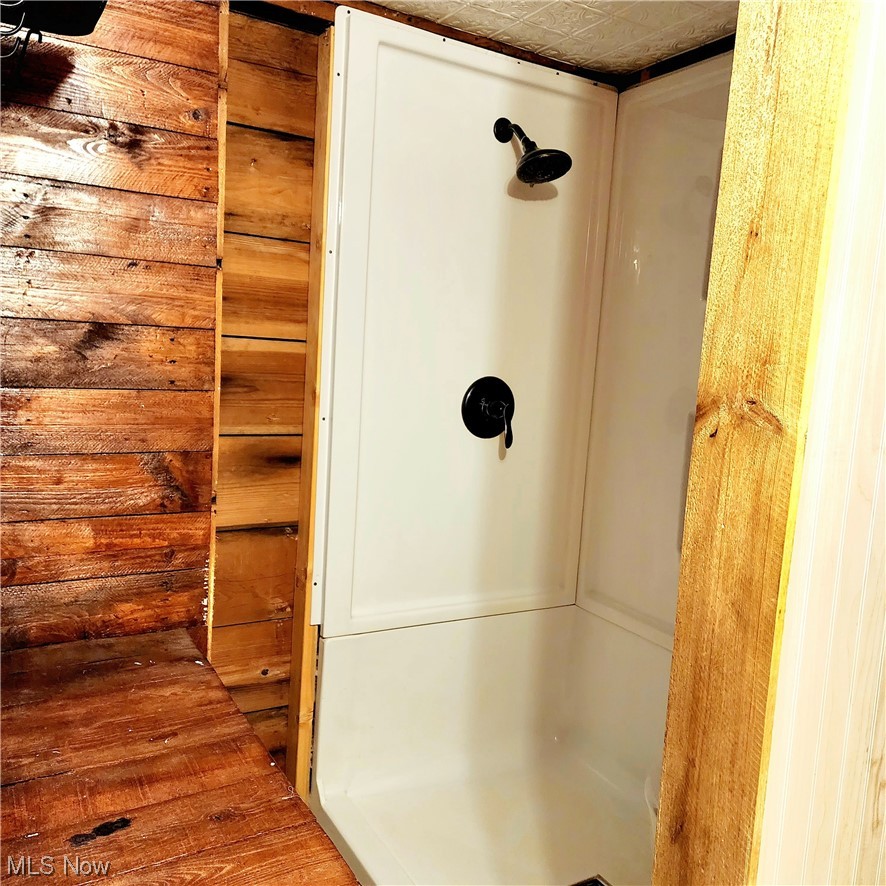 6923 Alliance Road Northwest Malvern, OH 44644 - Photo 16 of 24 First floor, double wide shower with seat