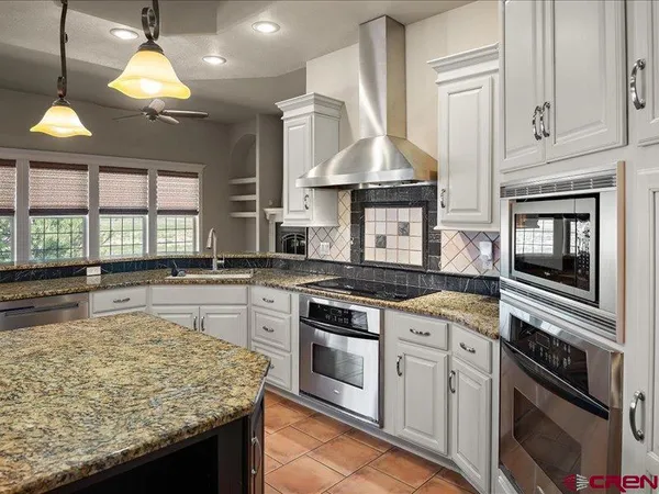 $595,000 | 23144 County Road 27, La Junta, CO 81050