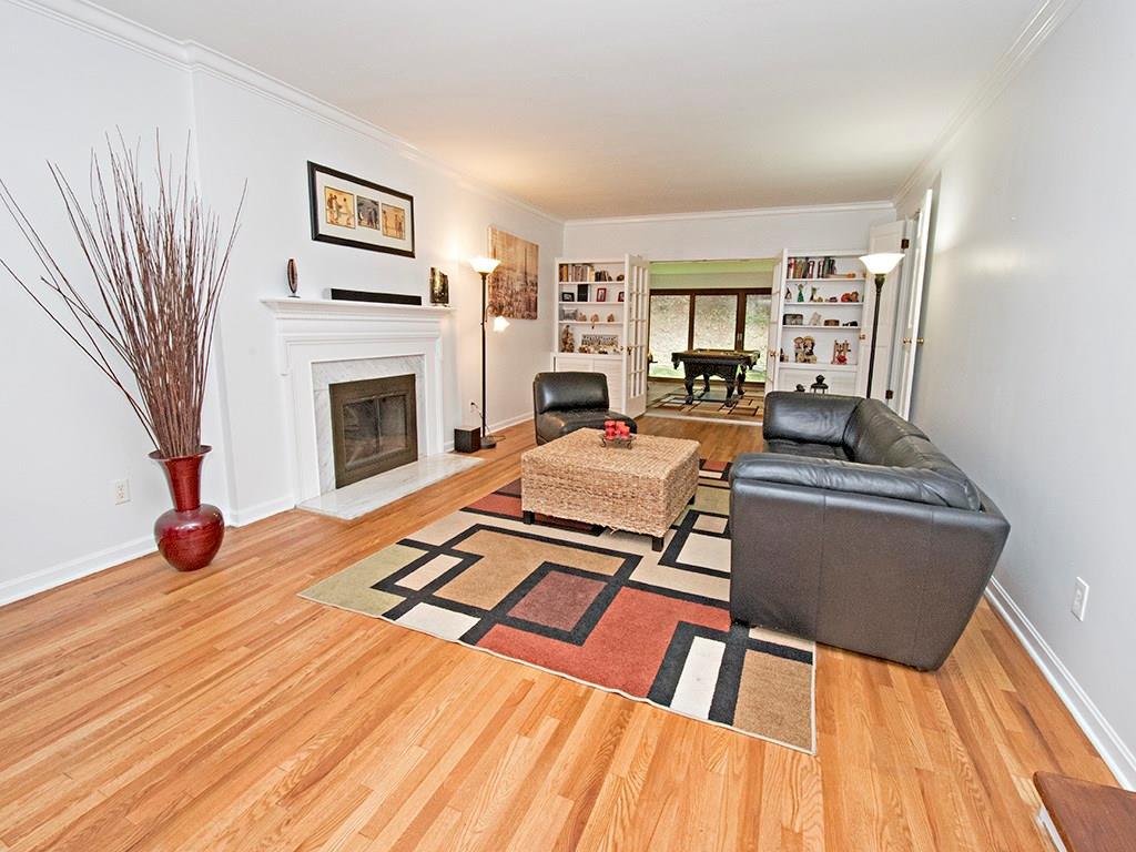 102 Silent Run Road Pittsburgh, PA 15238 - Photo 3 of 25 Gallery Image 3
