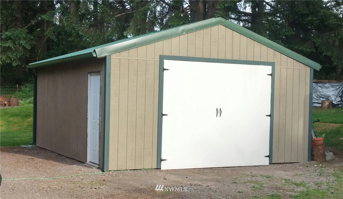 16716 Hauk Lane Southwest Rochester, WA 98579 - Photo 3 of 25