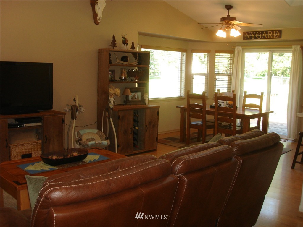 16716 Hauk Lane Southwest Rochester, WA 98579 - Photo 7 of 25