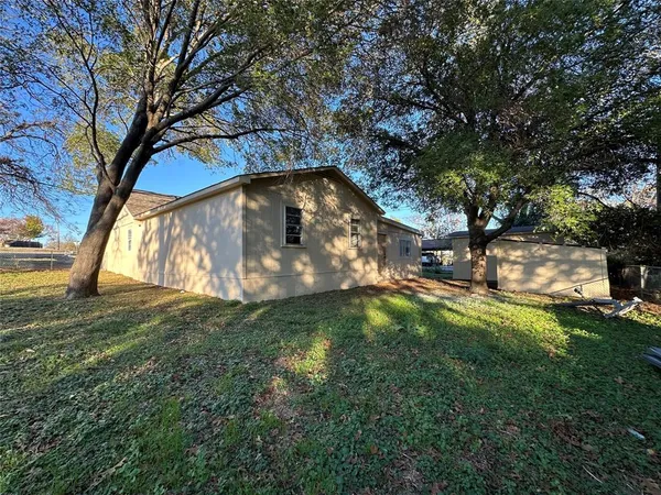 a view of outdoor space