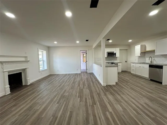 $239,000 | 900 West Wrights Avenue, Comanche, TX 76442