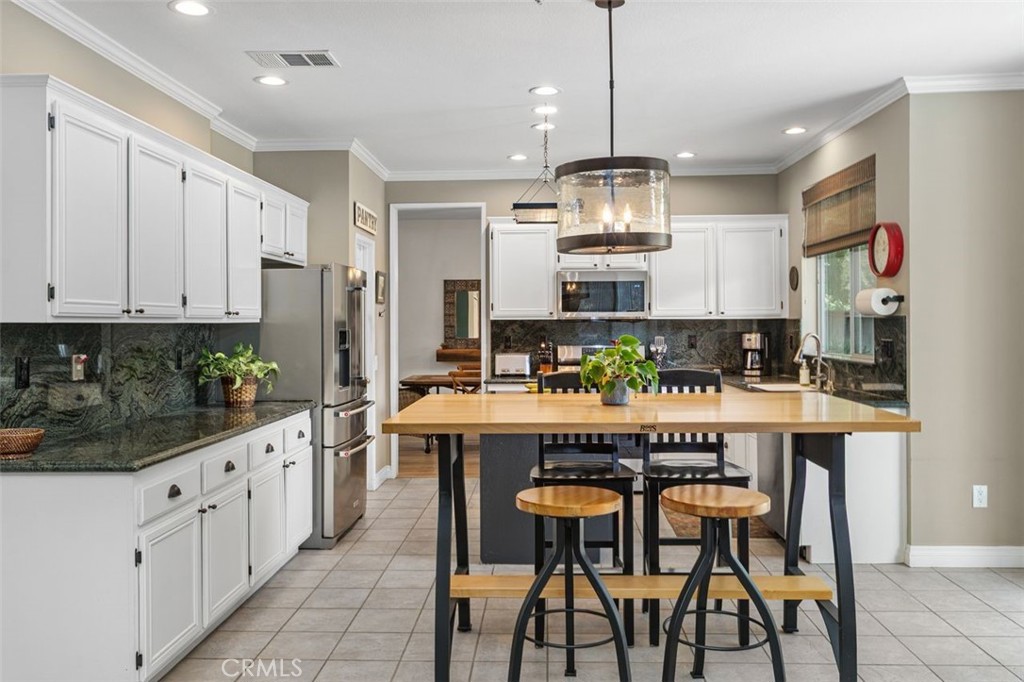 7038 Harvest Lane Riverside, CA 92506 - Photo 17 of 56
