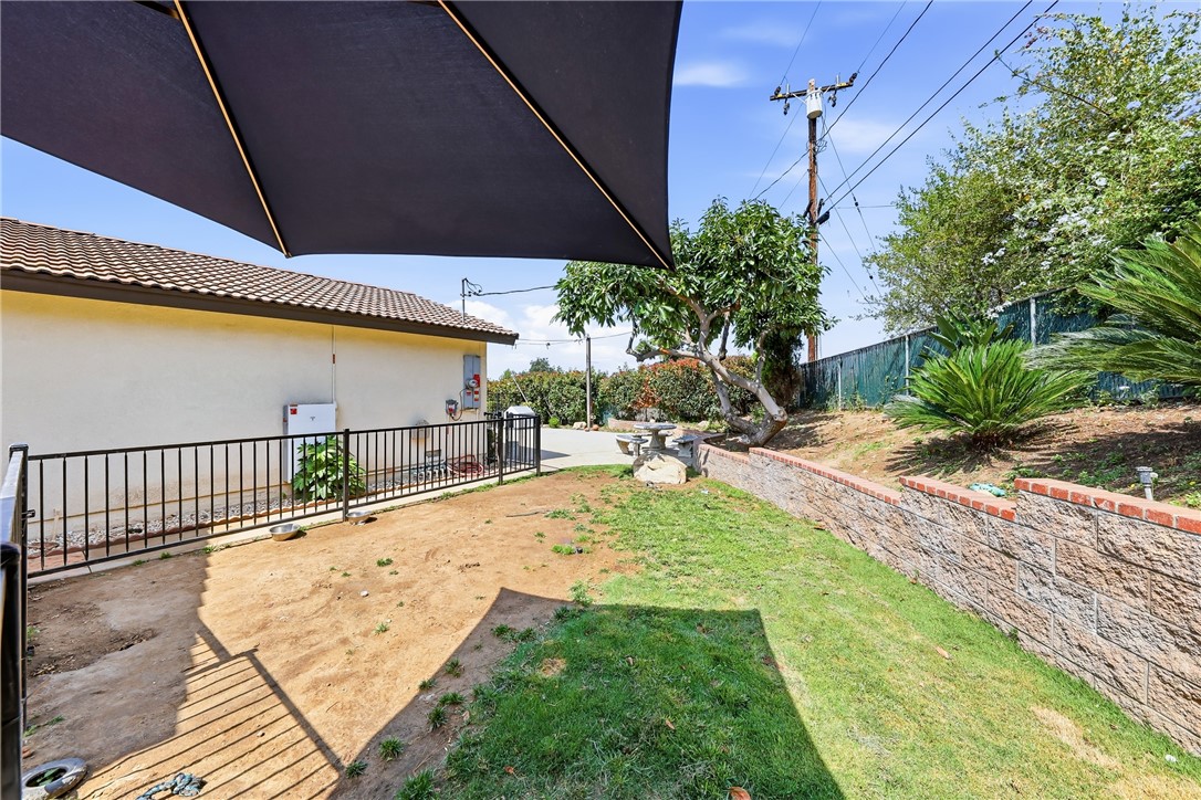 6691 Orangewood Road Highland, CA 92346 - Photo 53 of 71