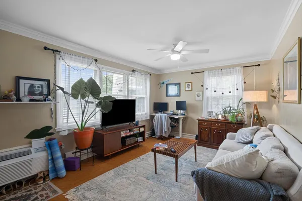 $1,350 | 635 Daniels Street, Unit A, Raleigh, NC 27605