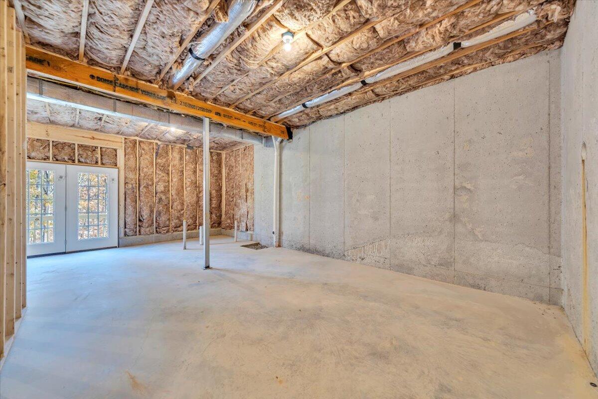 1109 Niagara Road Vinton, VA 24179 - Photo 23 of 25 a view of an empty room