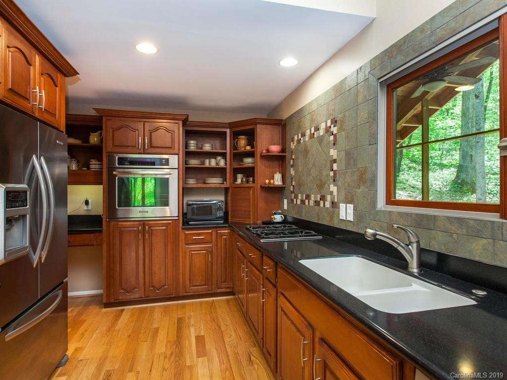 9 Wood Road Arden, NC 28704 - Photo 12 of 36 Gallery Image 12