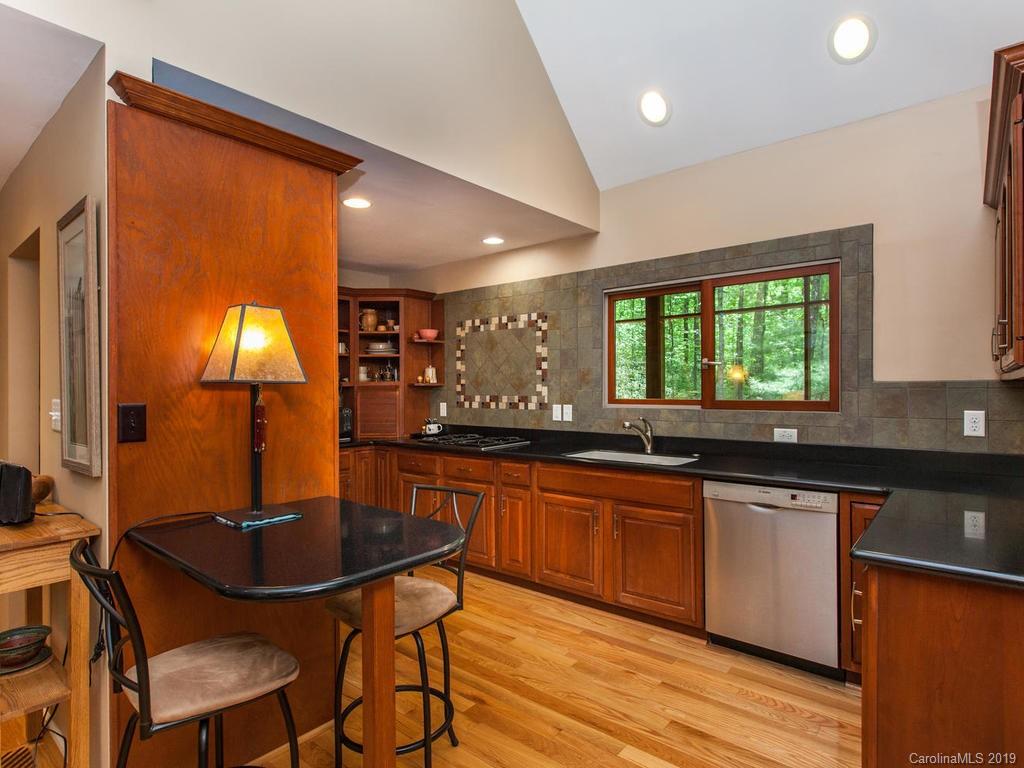 9 Wood Road Arden, NC 28704 - Photo 9 of 36 Gallery Image 9