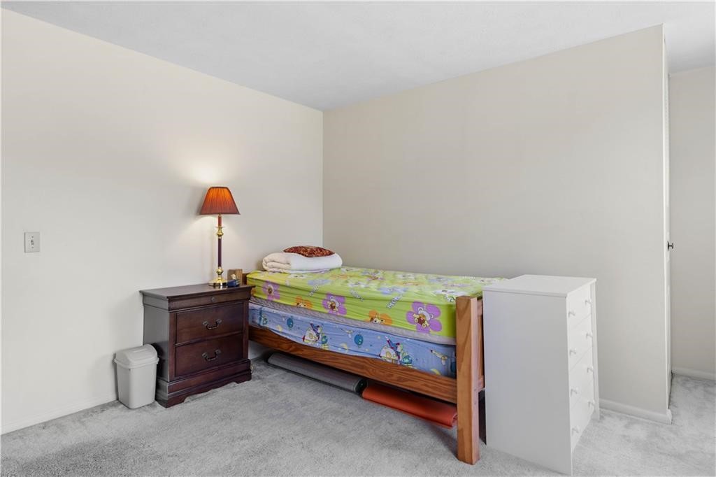 2 Hunters Pointe Pittsford, NY 14534 - Photo 21 of 33