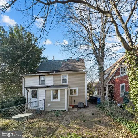 $2,695 | 22 East 2nd Street, Moorestown, NJ 08057