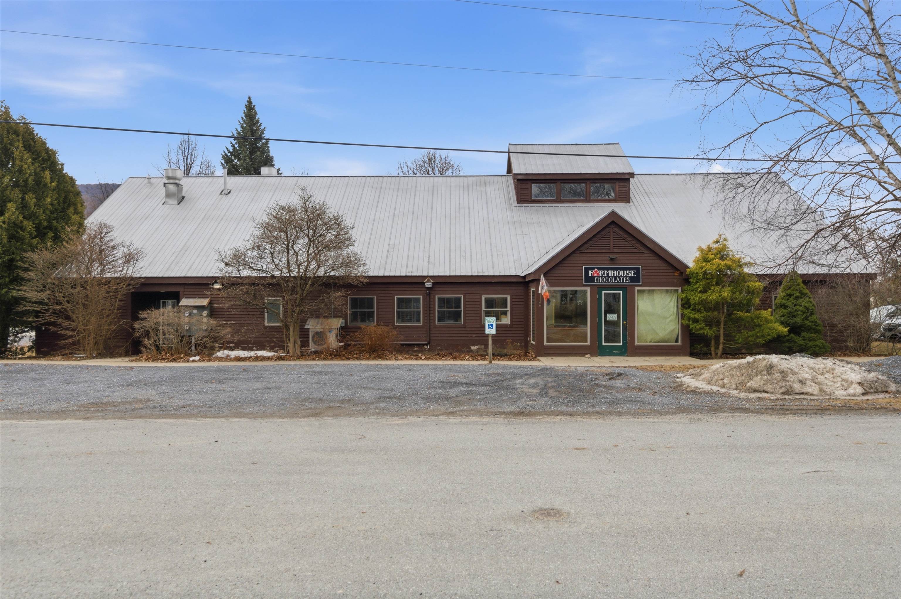 25 Mountain View Street Bristol, VT 05443 - Photo 1 of 55