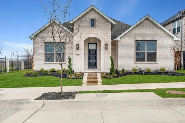 $489,990 | 9200 Persimmon Lane, Mesquite, TX 75126
