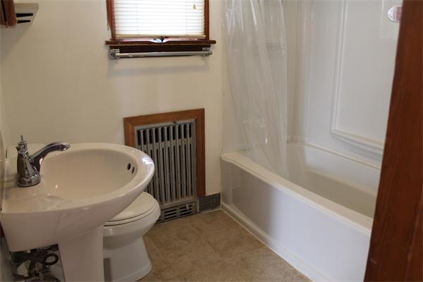 37 Faxon Road Quincy, MA 02171 - Photo 8 of 12 Gallery Image 8