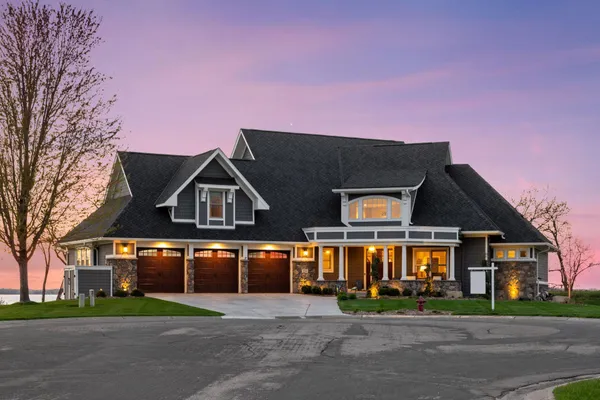 $2,750,700 | 854 Beach Road', Waconia, MN 55387