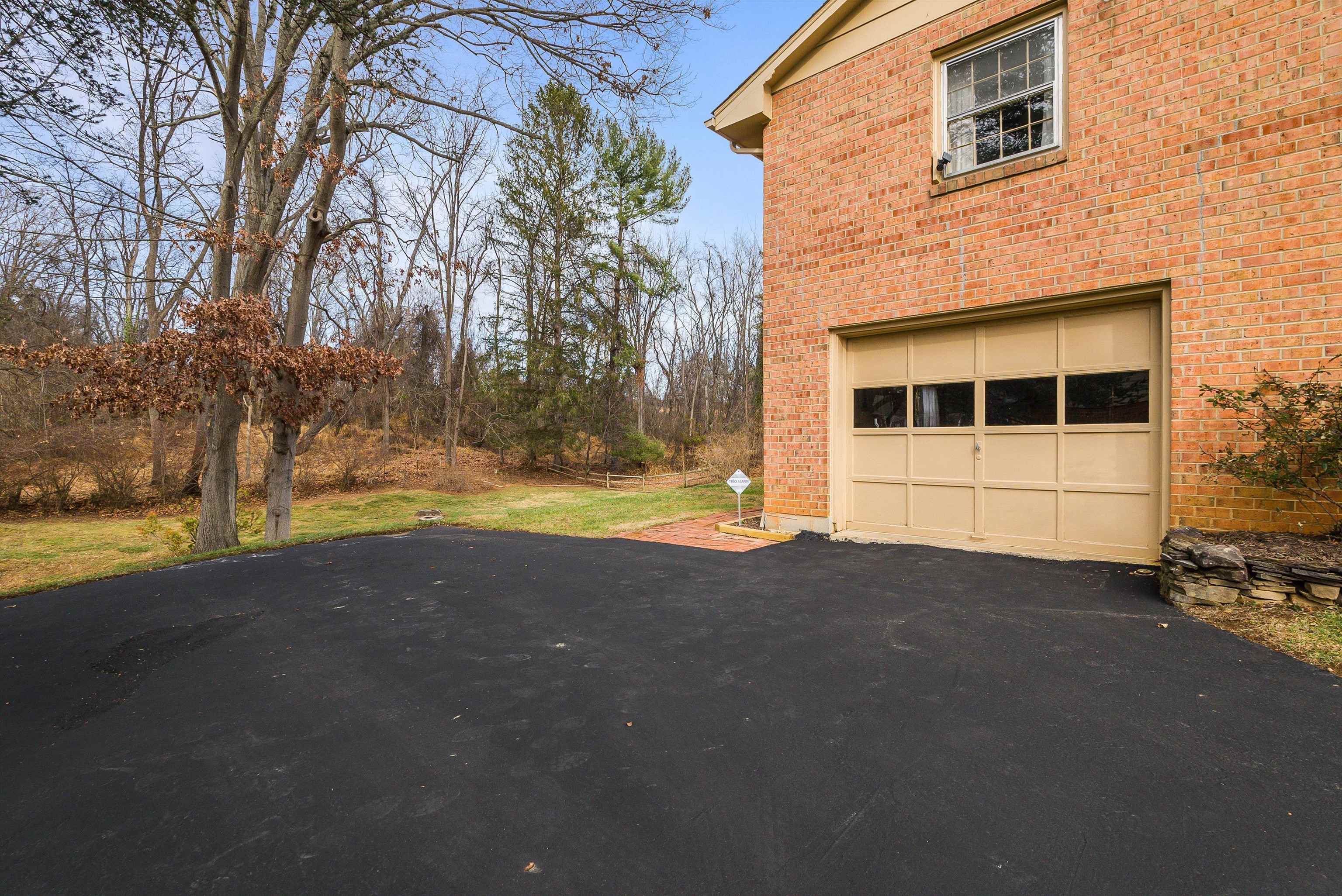419 Cardinal Street Staunton, VA 24401 - Photo 31 of 47 a view of outdoor space and yard