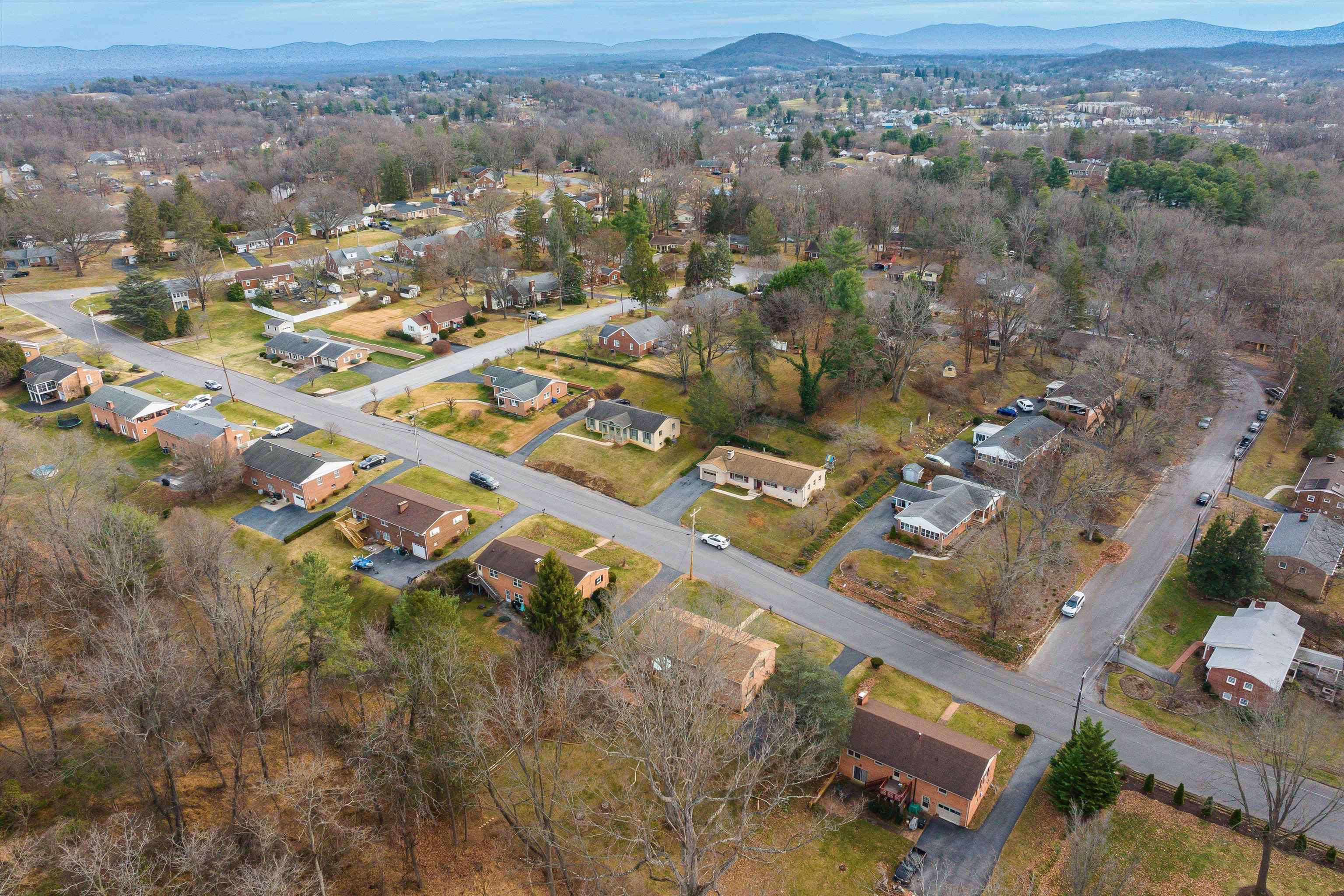 419 Cardinal Street Staunton, VA 24401 - Photo 43 of 47 an aerial view of multiple house