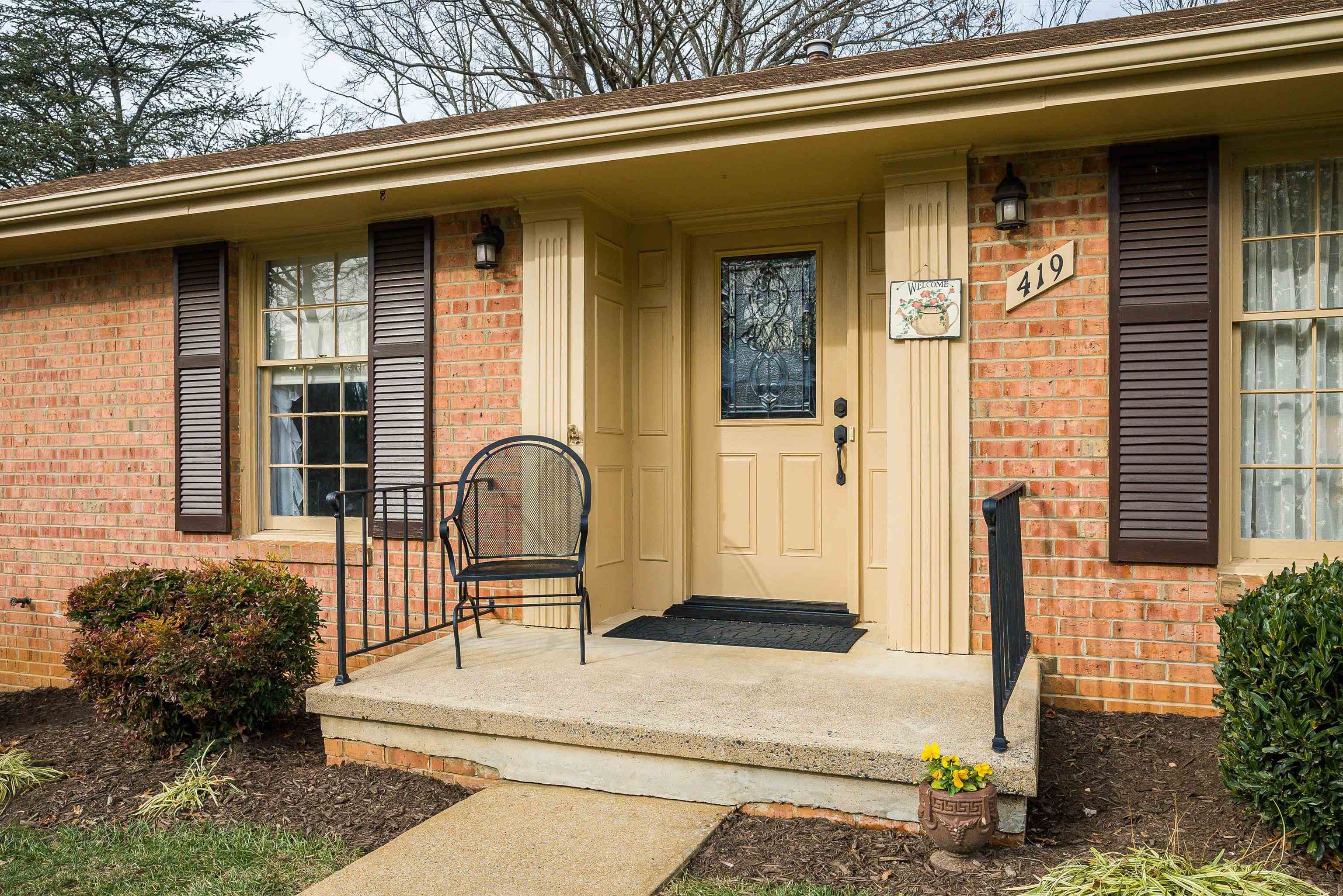 419 Cardinal Street Staunton, VA 24401 - Photo 6 of 47 a house view with a outdoor space