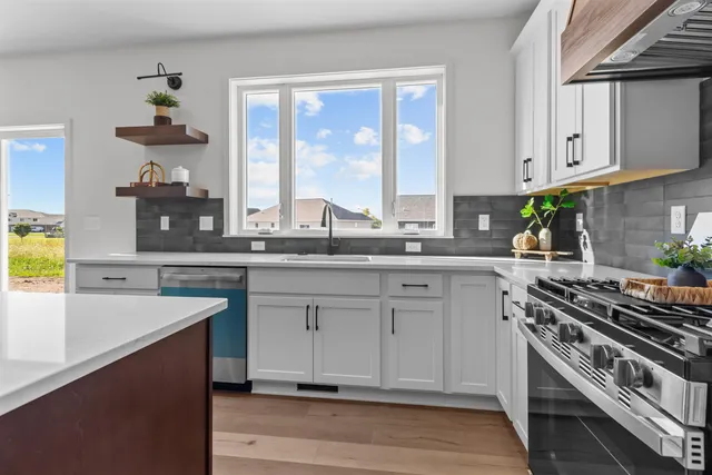 $489,900 | 3755 Gladiolus Place, Appleton, WI 54913