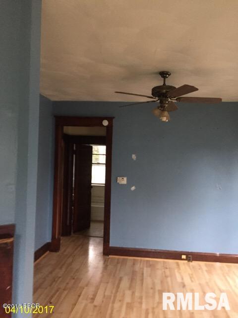 18383 Irvington Road Centralia, IL 62801 - Photo 6 of 7
