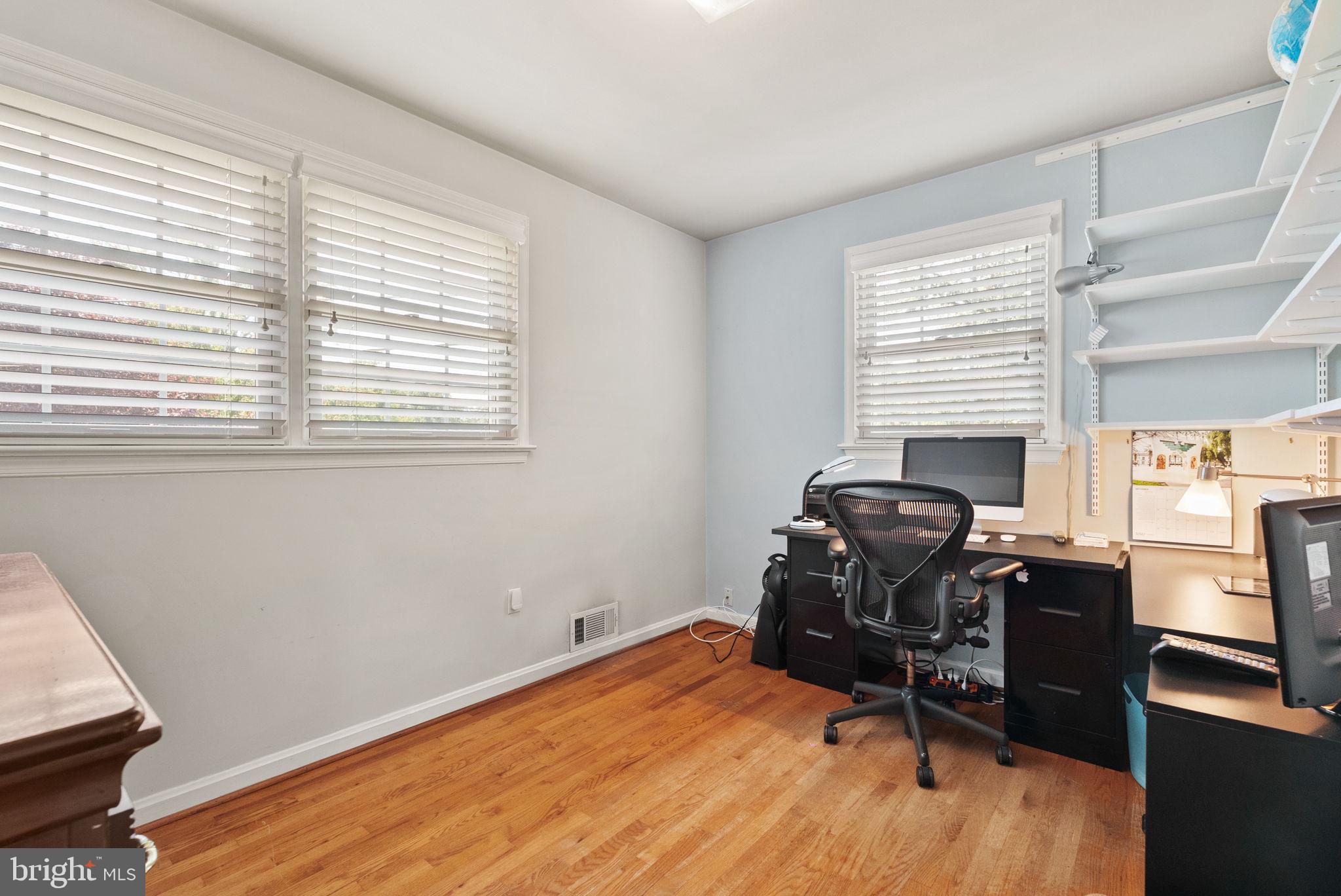 1121 Allison Street Alexandria, VA 22302 - Photo 12 of 51