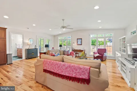 $1,295,000 | 1121 Allison Street, Alexandria, VA 22302