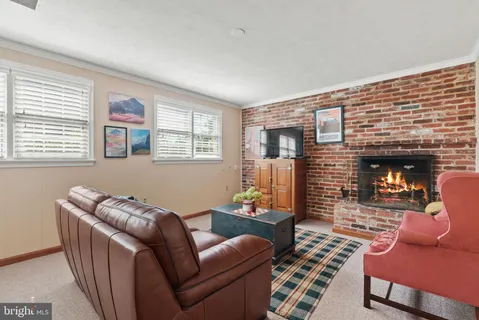 $1,295,000 | 1121 Allison Street, Alexandria, VA 22302