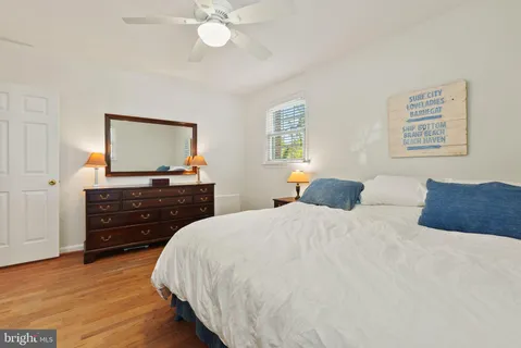 $1,295,000 | 1121 Allison Street, Alexandria, VA 22302