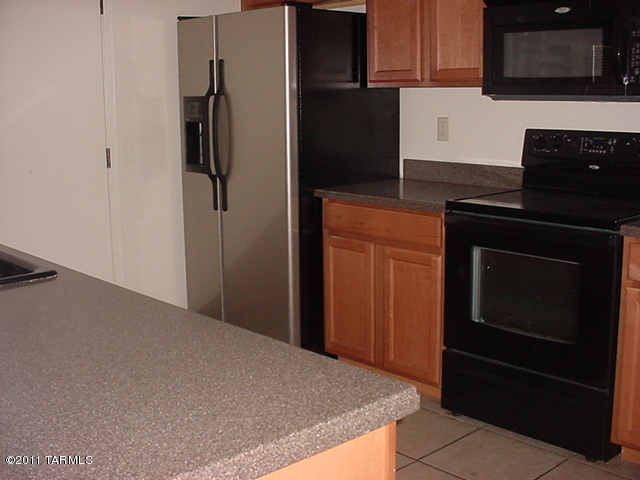 6032 South Avenida Ribero Tucson, AZ 85706 - Photo 4 of 16 Gallery Image 4