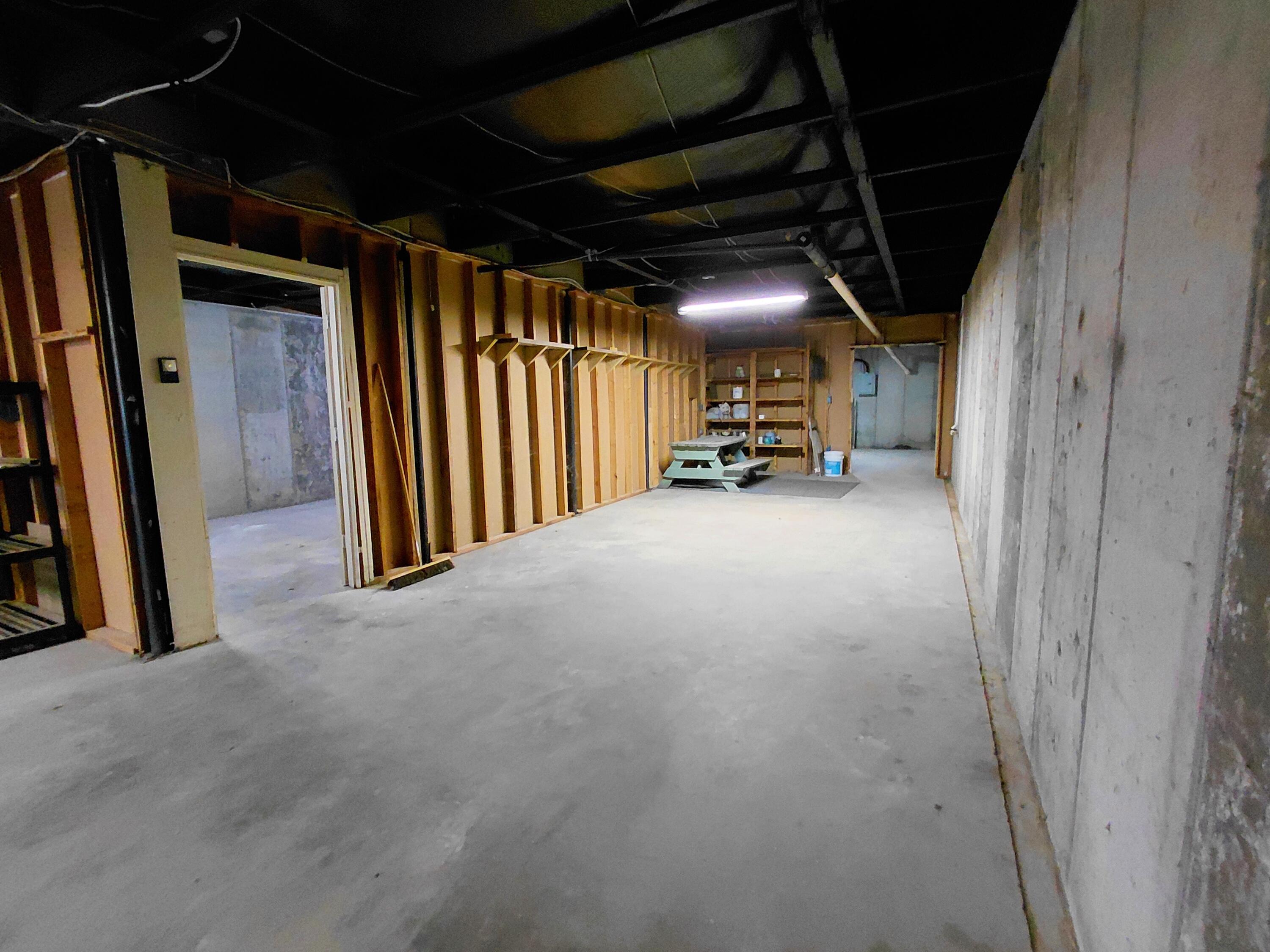 3022 Airport Road Danville, KY 40422 - Photo 30 of 42 basement garage