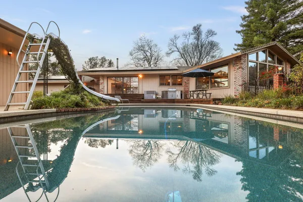 $770,000 | 15133 Vista Knolls Drive, Redding, CA 96001