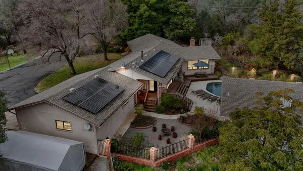 $770,000 | 15133 Vista Knolls Drive, Redding, CA 96001