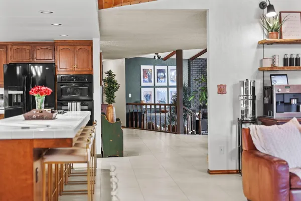 $770,000 | 15133 Vista Knolls Drive, Redding, CA 96001