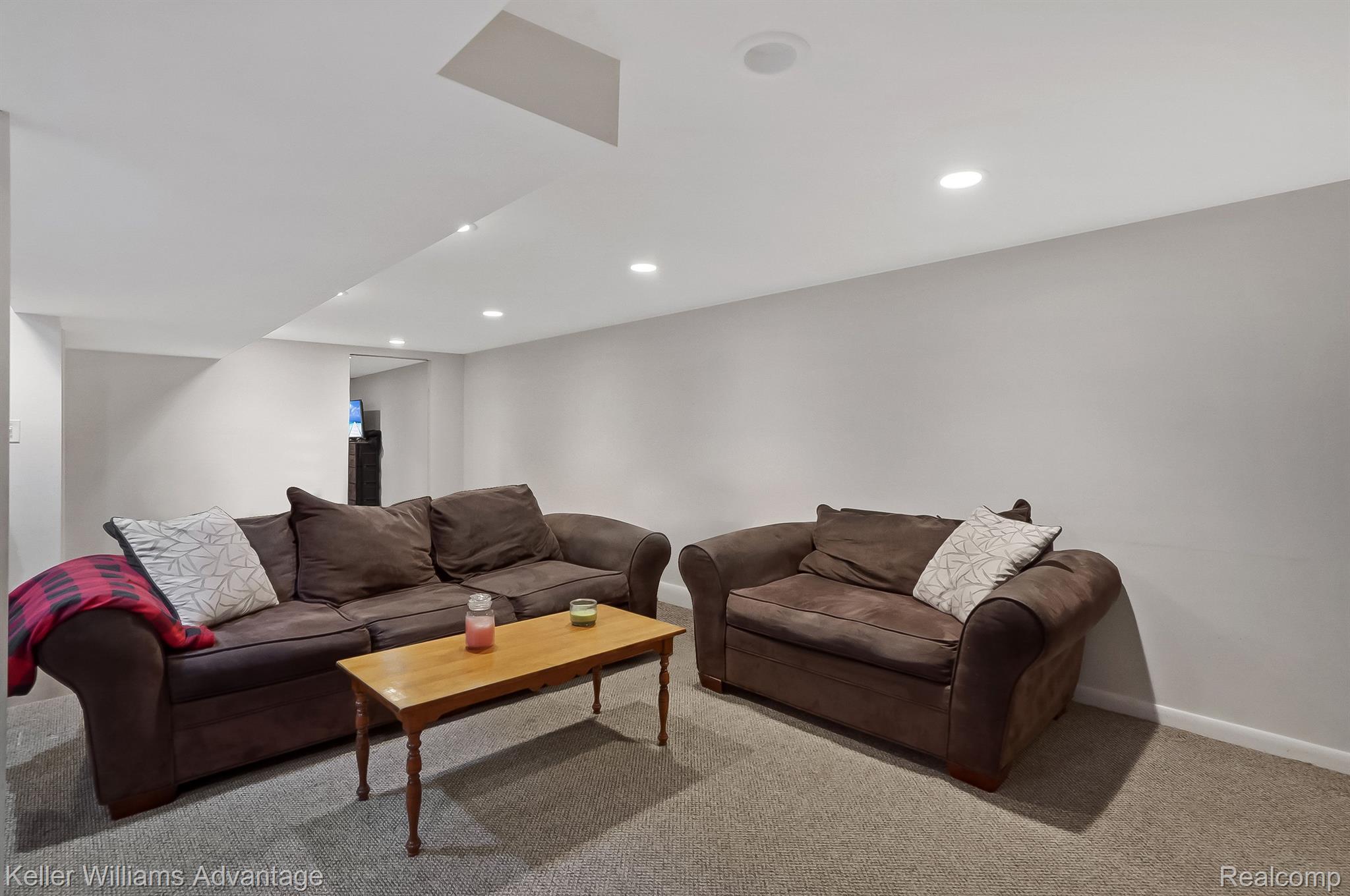 237 North St John Road Highland, MI 48357 - Photo 12 of 16